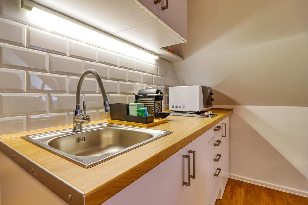 Barka Apartman Eger Exteriör bild