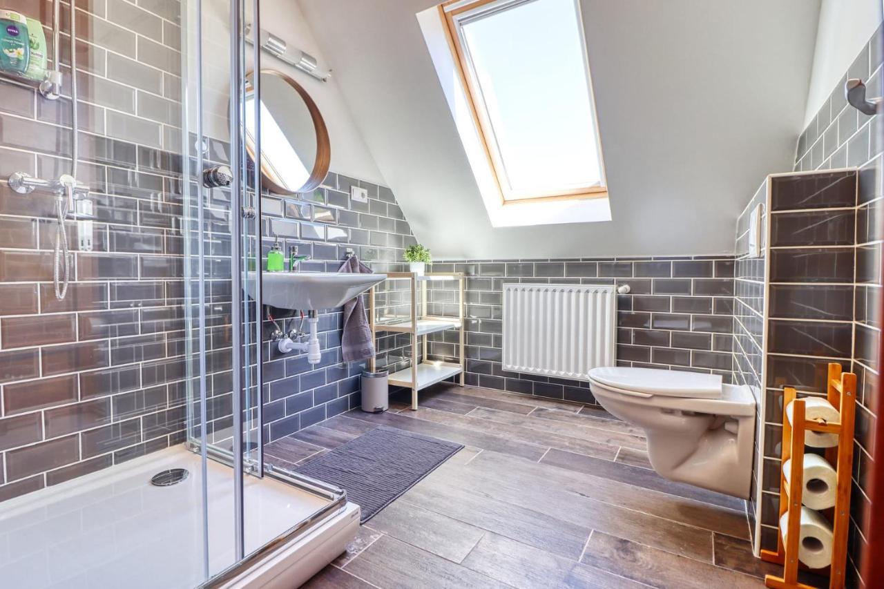 Barka Apartman Eger Exteriör bild